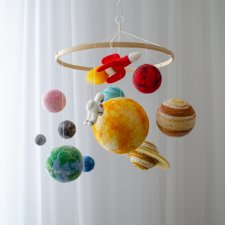Mobil z rakietą, planetami i słońcem do pokoju dziecka