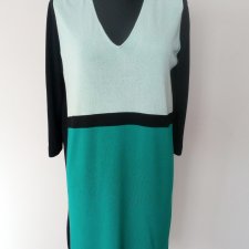 COS-  SUKIENKA / TUNIKA