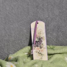 Zakładka do książki – zdobiona metodą decoupage