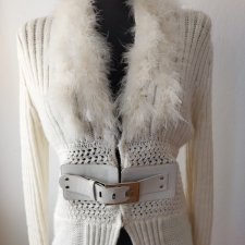 MISS 83 -  SWETER