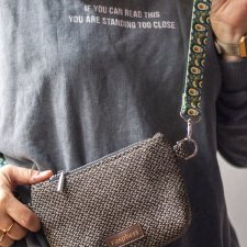 Mini torebka nerka z brązowej plecionki