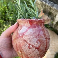 Ognisto-czerwony wazon Raku