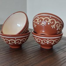 Vintage  ceramiczne miseczki pucharki folklor farmhouse  wiejski dom  rustykalny styl