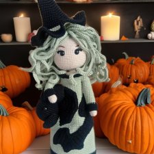 Wiedźma na Halloween – ręcznie robiona lalka z bawełny