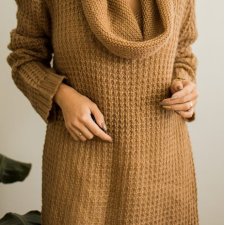 Camelowa sukienka 42/44