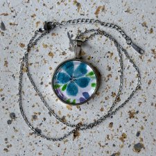 Wisiorek niebieski kwiat