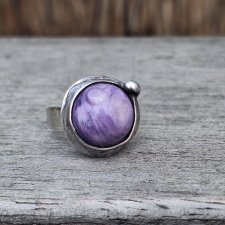 Czaroit - pierścionek regulowany