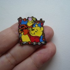 PIN PRZYPINKA BROSZKA KUBUŚ PUCHATEK I TYGRYSEK