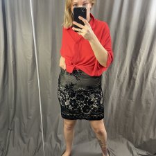 koronkowa spódnica