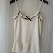 Rinascimento M L top damski bluzka na ramiącza jasny beż złotka nitka ażurowa kokardka