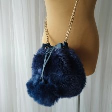 Granatowa torebka damska sakiewka sztuczne futro