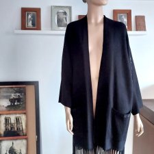 kimonowy sweter z frędzlami