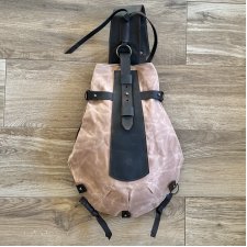 Różowy plecak "Bukłak" ze skóry i bawełny woskowanej Vintage.