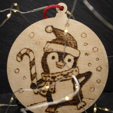 Drewniane wypalane ręcznie bombki - Pingwin 1 - święta, mikołajki, boże narodzenie, prezent, upominek, gwiazdka, zabawne