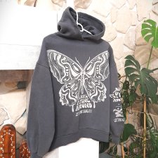 Pull & Bear z motylem M