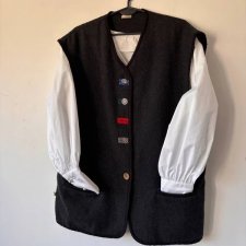 Gruba wełniana kamizelka w stylu myśliwskim