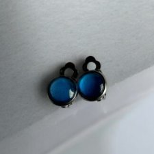 Klipsy Aurora – srebrna zorza w odcieniach niebiesko-granatowych