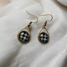 Kolczyki-łezki Pepitka – złoty akcent w stylu retro