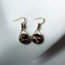 Panterka w złotym wydaniu – kolczyki dla odważnych kobiet