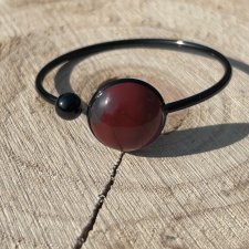 Bransoletka PETRA w kolorze czarnym z karneolem – elegancka biżuteria handmade
