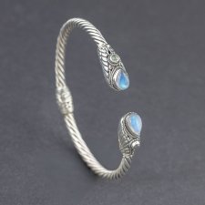 Srebrna bransoletka z kamieniami naturalnymi