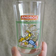 Szklanka z Króliczkiem przyjacielem Puchatka