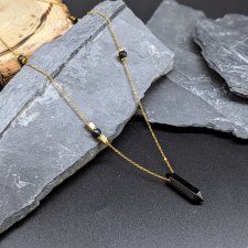 Naszyjnik grot sopel geometryczny nowoczesny turmalin