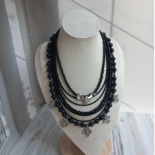 Naszyjnik z ptakiem i krzyżami