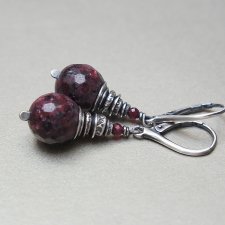 Burgundowe kule - kolczyki