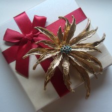 BROSZKA WISIOR KWIAT