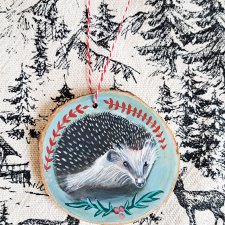 Drewniana, ręcznie robiona ozdoba choinkowa Jeż, możliwa personalizacja