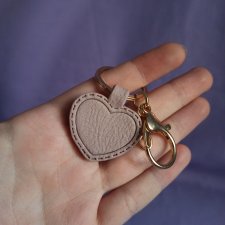 Brelok w kształcie serca różne kolory