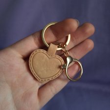 Brelok w kształcie serca różne kolory