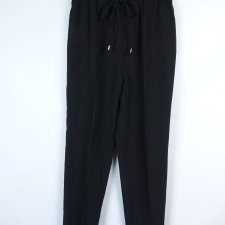 Marina Kaneva eleganckie czarne spodnie 10 / 38