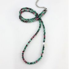 Naszyjnik z zoisytem i rubinem