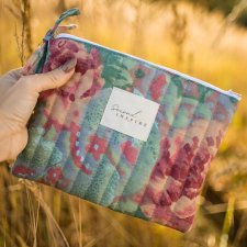 Kosmetyczka morska zieleń z kwiatami