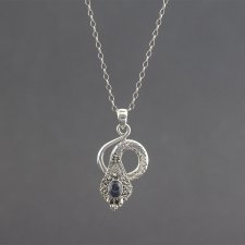 Srebrny smok z iolitem