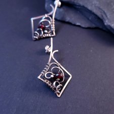 Caro - Srebrne kolczyki z granatem | fasetowany granat, srebro