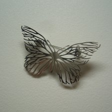 BROSZKA MOTYLEK STAL SZLACHETNA