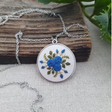 Haftowany medalion - niebieski