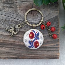 Brelok z haftem łemkowskim