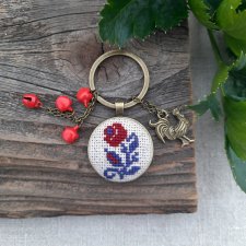 Brelok z haftem ukraińskim