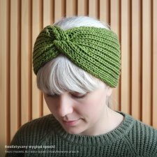 OPASKA MERINO ZIELONY WIOSENNY – NATURALNA, MIĘKKA, NIE GRYZĄCA, CIEPŁA