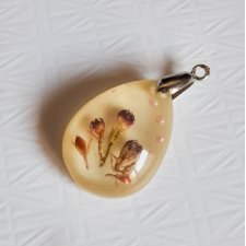 "Kremowe kwiaty" - Wisiorek, Naszyjnik, Zawieszka