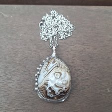 Żywe kultury bakterii - wisiorek