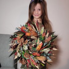 Wieniec z suszonych kwiatów I roślin