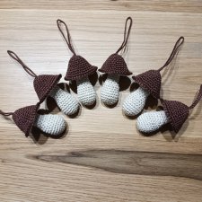 Grzybki szydełkowe zawieszki