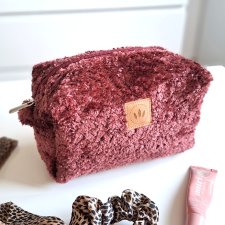 Bordowa kosmetyczka kuferek Futerko Miś