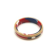 Tętno Koloru – ręcznie robiony pierścionek z drewna bukowego z kolorowym celuloidem