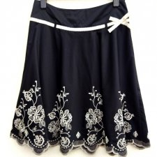 NEXT - HAFTOWANA SPÓDNICA